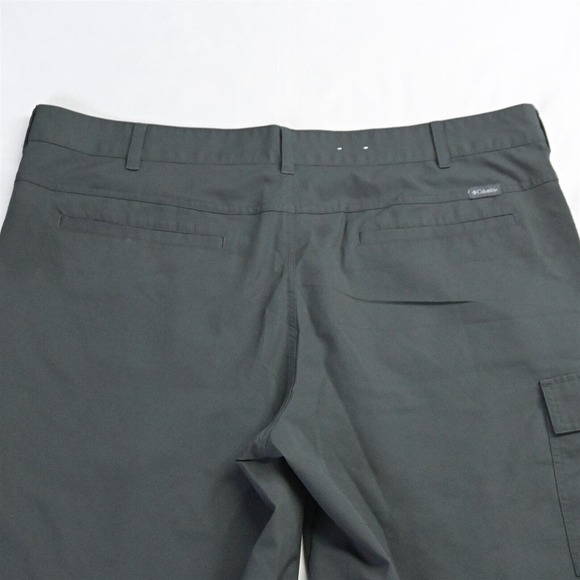 Columbia 42 x 11" Dark‎ Gray Ripstop Omni Shade 1728341 Cargo Shorts - Picture 6 of 7